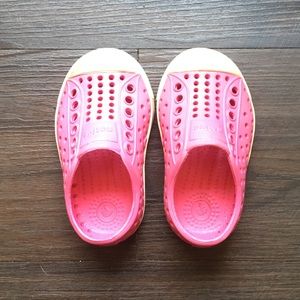 Native shoes for toddler 4